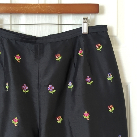 Talbots 90's Vintage Floral Embroidered Silk High Waisted Tapered Leg Pants 14 - Picture 11 of 14